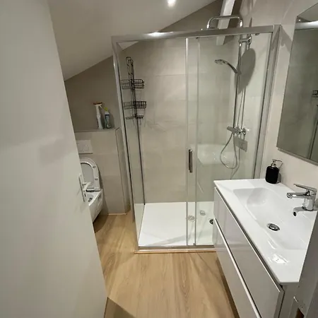 Apartamento Grand Au Centre De Les Bains *